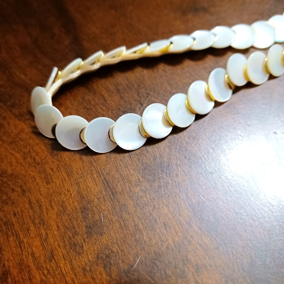 Vintage Mother of Pearl Choker - Picture 1 of 7